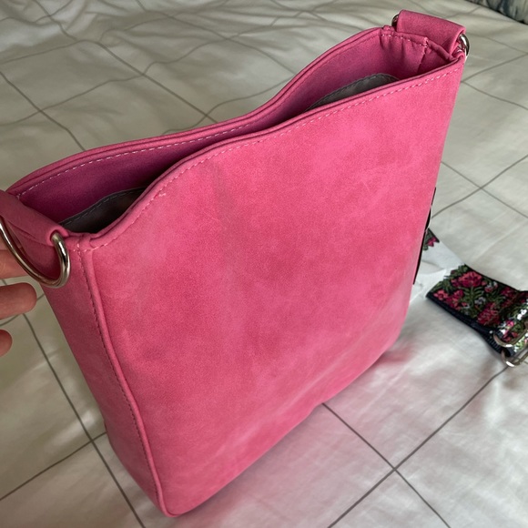 Handbags - NWT, Ladies Crossbody Purse